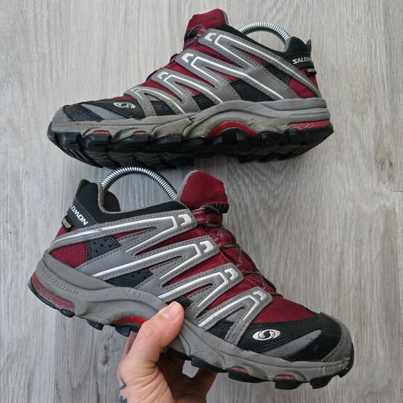Salomon | X Ultra GTX gray red Gorpcore sporty hiking sneakers | WMS 7 - Picture 1 of 10